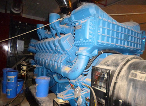 德國奔馳MTU發(fā)電機發(fā)動(dòng)機維修保養