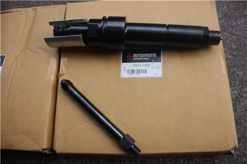 三菱S6R-PTA柴油發(fā)動(dòng)機噴油管和噴油器