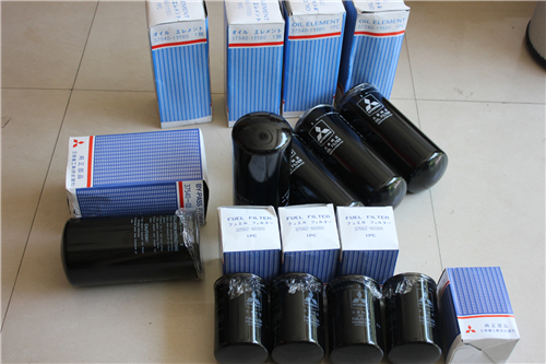 三菱S6R-PTA柴油發(fā)動(dòng)機燃油濾清器