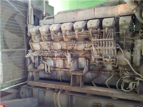 三菱S12柴油發(fā)動(dòng)機前部裝置的解體、檢修