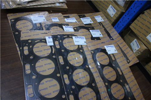 威爾遜信柴油發(fā)電機組配件1830346 C95汽缸蓋、汽缸墊、氣門(mén)、導管、座圈