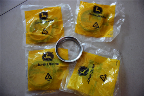 John Deere約翰迪爾強鹿柴油發(fā)動(dòng)機氣缸蓋和閥門(mén)的檢查