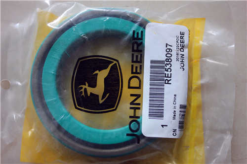 強鹿柴油發(fā)動(dòng)機拆卸曲軸前油封