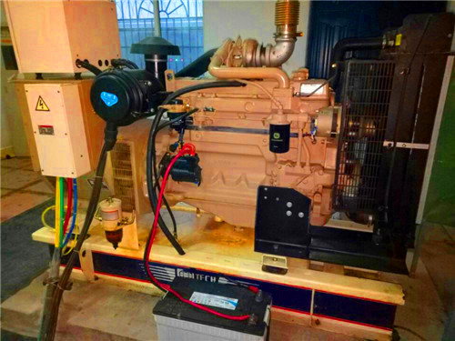 300千瓦柴油發(fā)電機組維修保養報價(jià)西湖