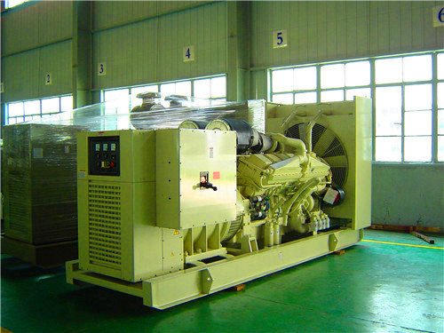 江東租賃移動(dòng)式柴油發(fā)電機去哪找?康明斯偉力發(fā)電機規格型號參數、特點(diǎn)有什么？