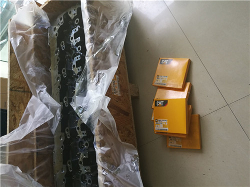 卡特彼勒c18發(fā)動(dòng)機缸蓋壞了原因有哪些?