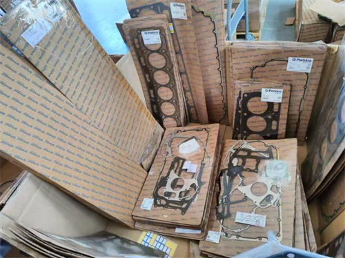 帕金斯2406EA-E13TA發(fā)動(dòng)機配件的型號明細與品名