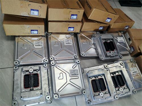 探秘沃爾沃柴油發(fā)動(dòng)機的“智慧大腦”：21300122 ECM