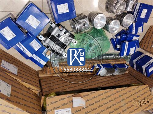 探秘SAKAI酒井SV512TF壓路機的“心臟”：珀金斯柴油機